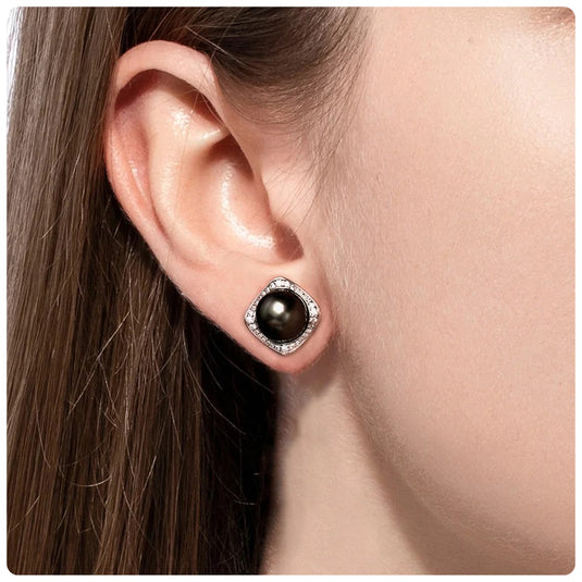 Tahitian Halo Studs